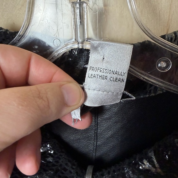 Chicos Black Leather Jacket Womens 3 Snake Embossed Silver Metallic Zip Up - Picture 5 of 7